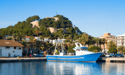 Reserva un alojamiento en Denia para disfrutar de su encanto mediterráneo